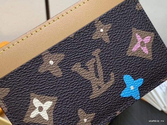 WIS VUITTON HOLDER-11*7*0.5cm CARD LOUIS 0305